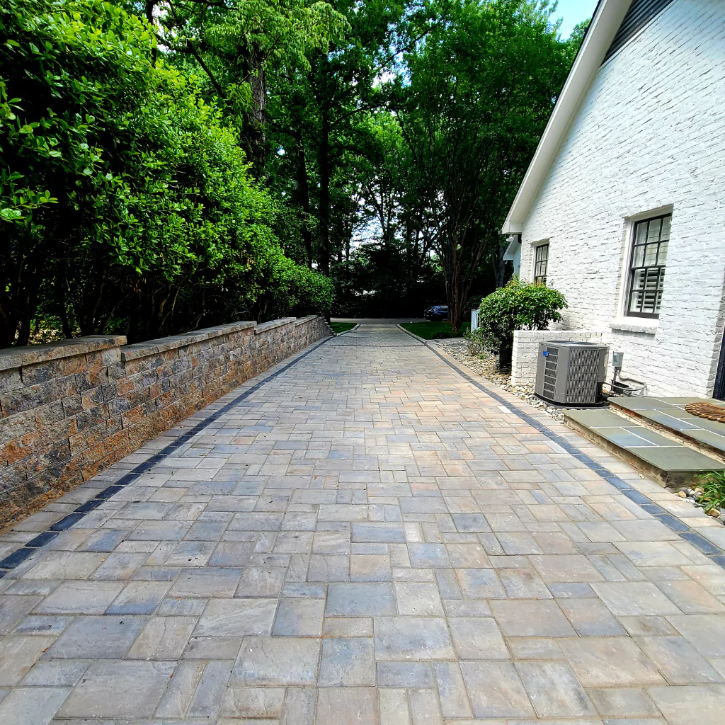 A perfectly maintained and well-kept stone driveway