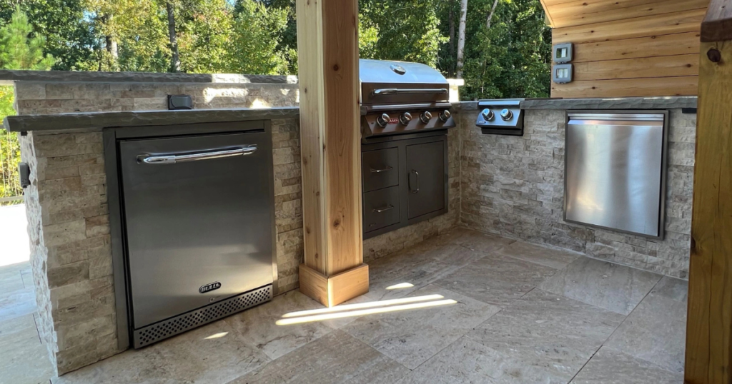 The 5 Outdoor Kitchen Features Families Actually Use Every Weekend 53 outdoor kitchen | SunSouth Carolinas