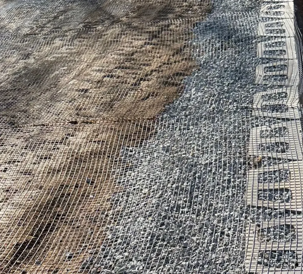 Commercial Retaining Walls (SRW) 13 2 (21)