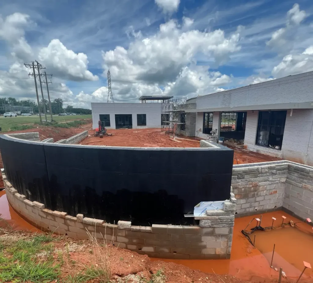 Commercial Retaining Walls (SRW) 11 4 (16)